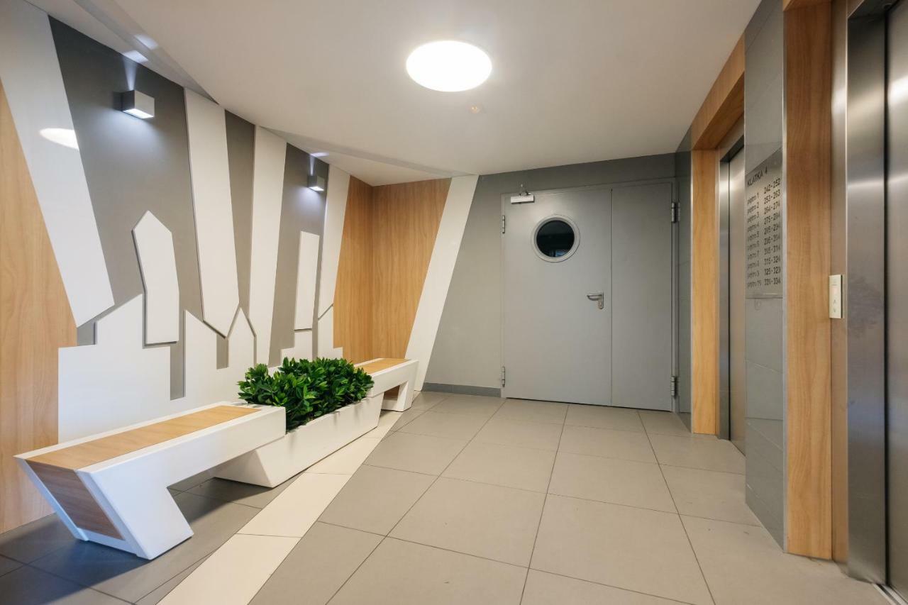 Stare Bielany 2-Bedroom Apartment Warsaw Exterior photo